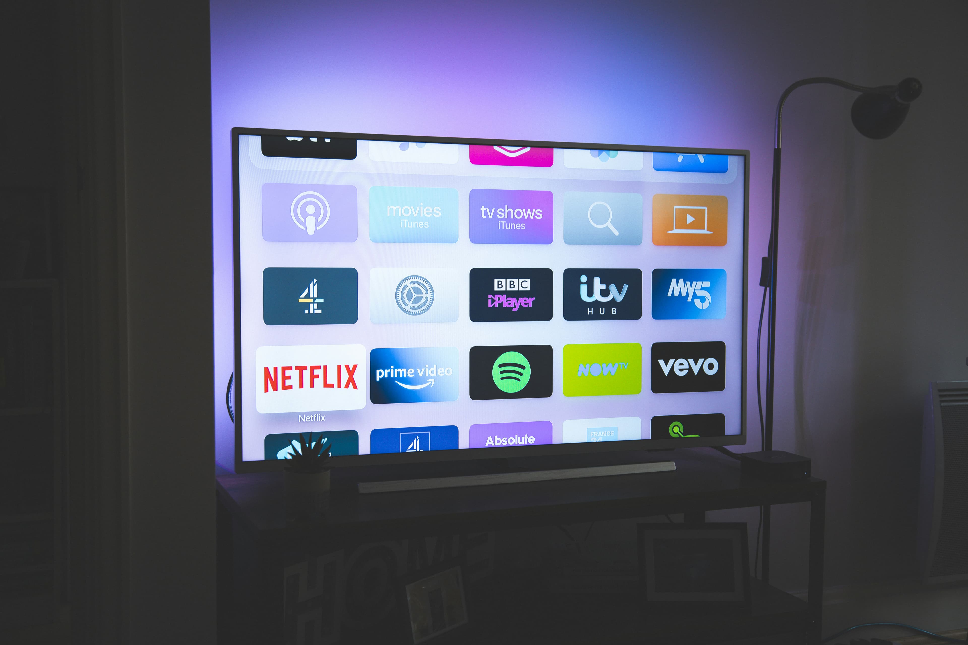 Kenoa TV channel customization guide